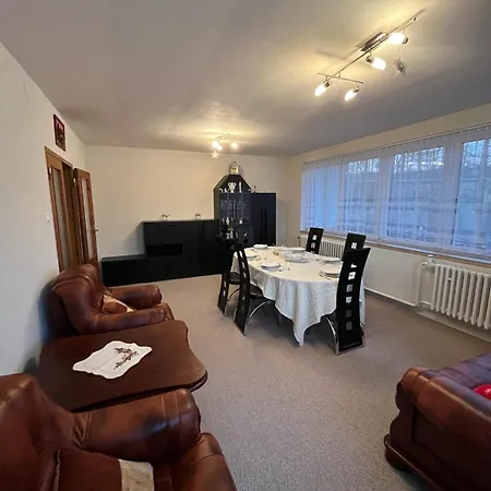 דירה House With Mountain Views And Garden By The Stream *