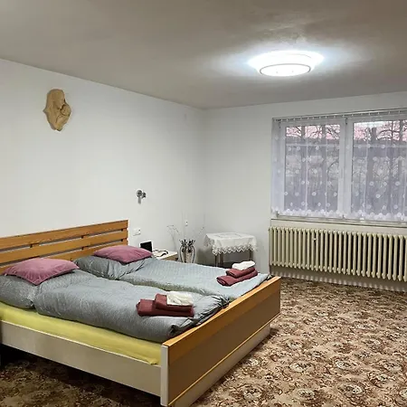 House With Mountain Views And Garden By The Stream