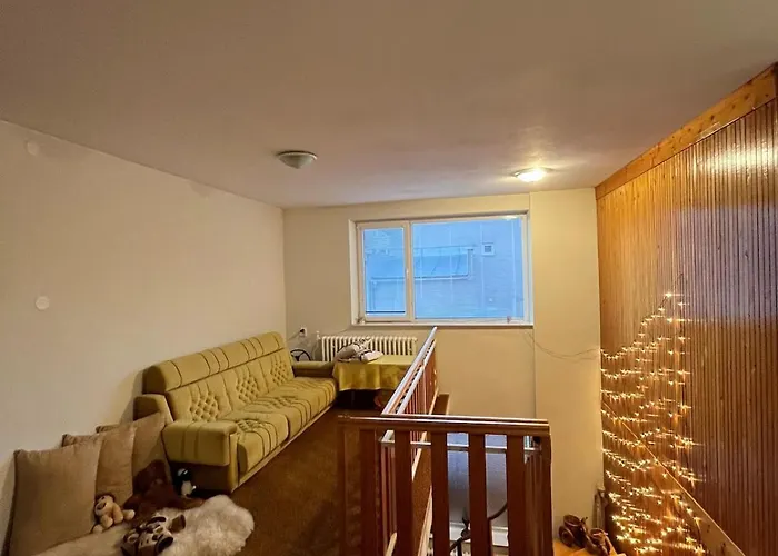 House With Mountain Views And Garden By The Stream *